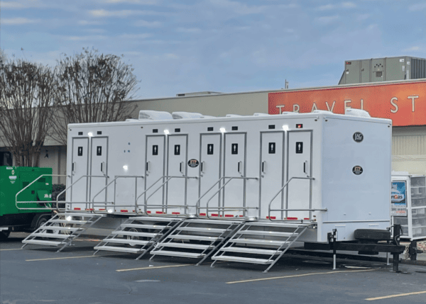 8 Stall JAG Trailer
